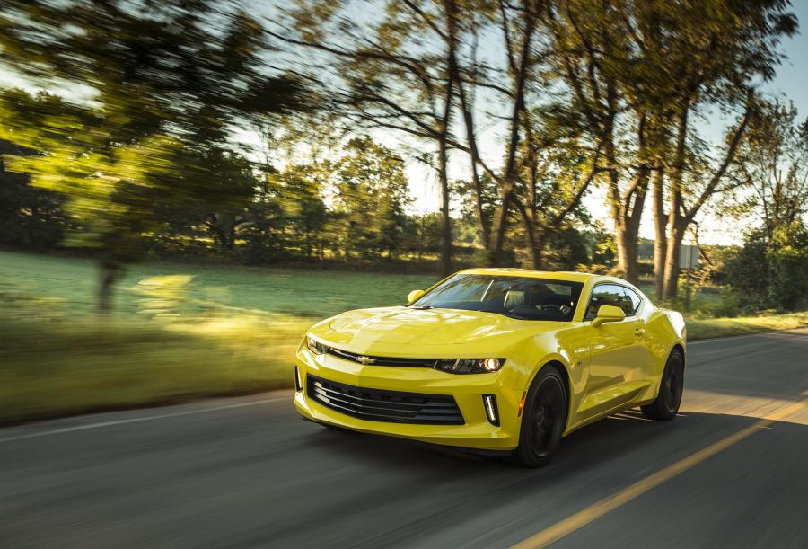  Chevrolet Camaro RS 2016 года  (фото 3 из 26)